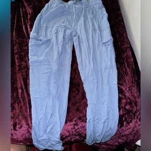 Cargo pants! Stretchy material!